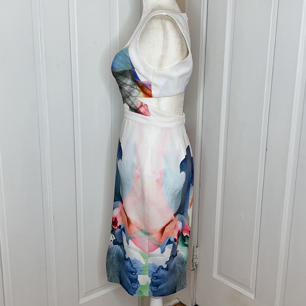 STYLESTALKER•DRESS - Picture 4 of 8